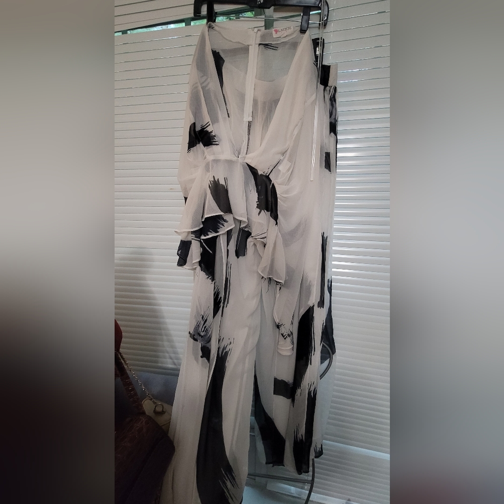 Not one to Blend In 2 piece set